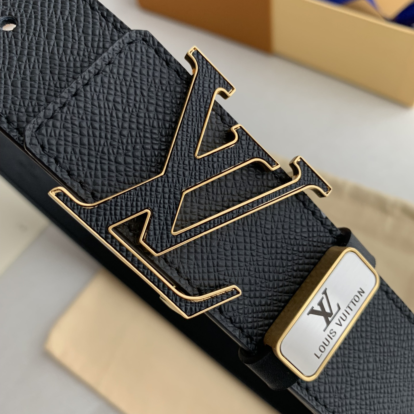 Belts ,2 Colors,Width:3.8cm