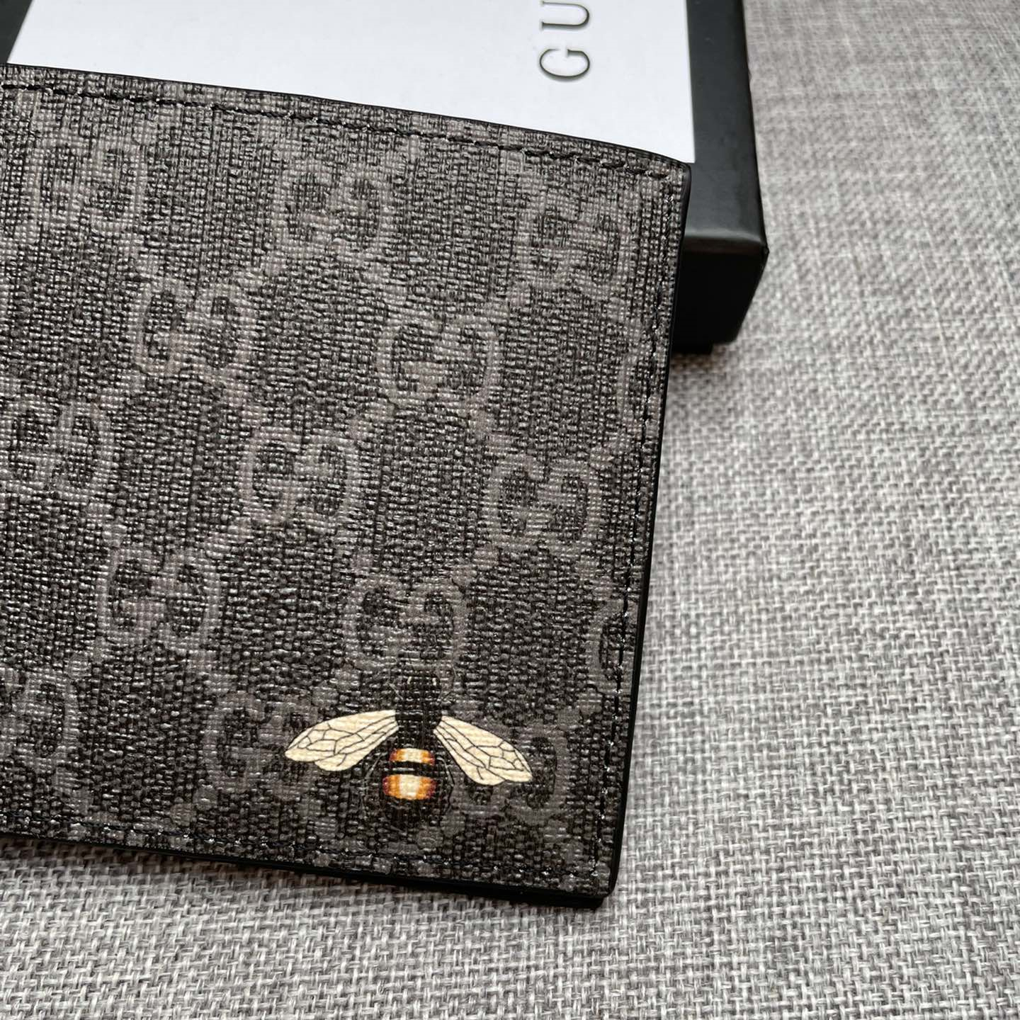 Wallets 2 colors SIZE:11*10*1.5CM