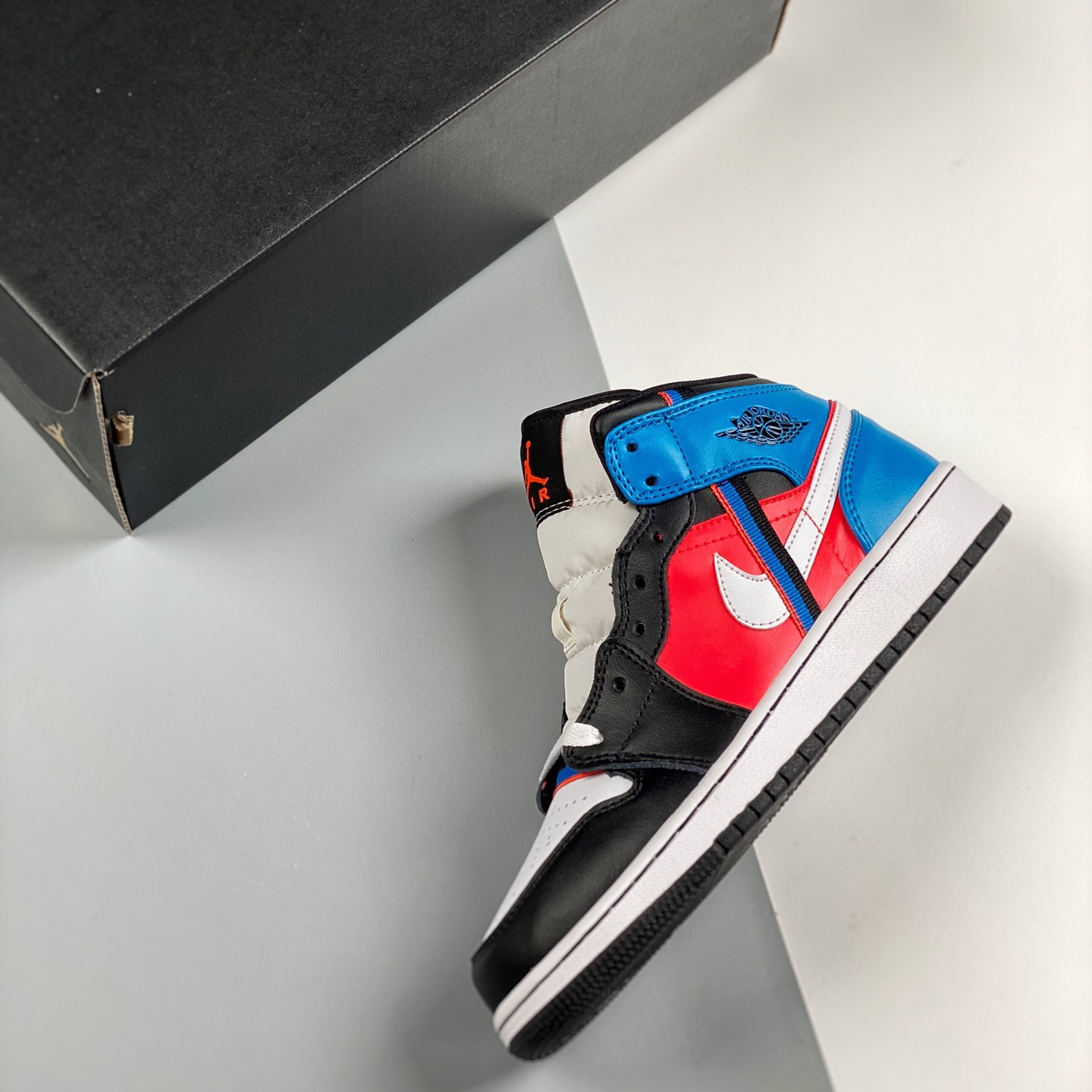 Air Jordan 1 Mid Leisure Board Shoes EU36-EU47.5/ US4-US13