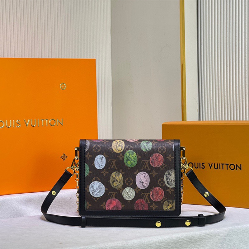 Dauphine Cameo Medium Bag Size 25*17*10.5 cm