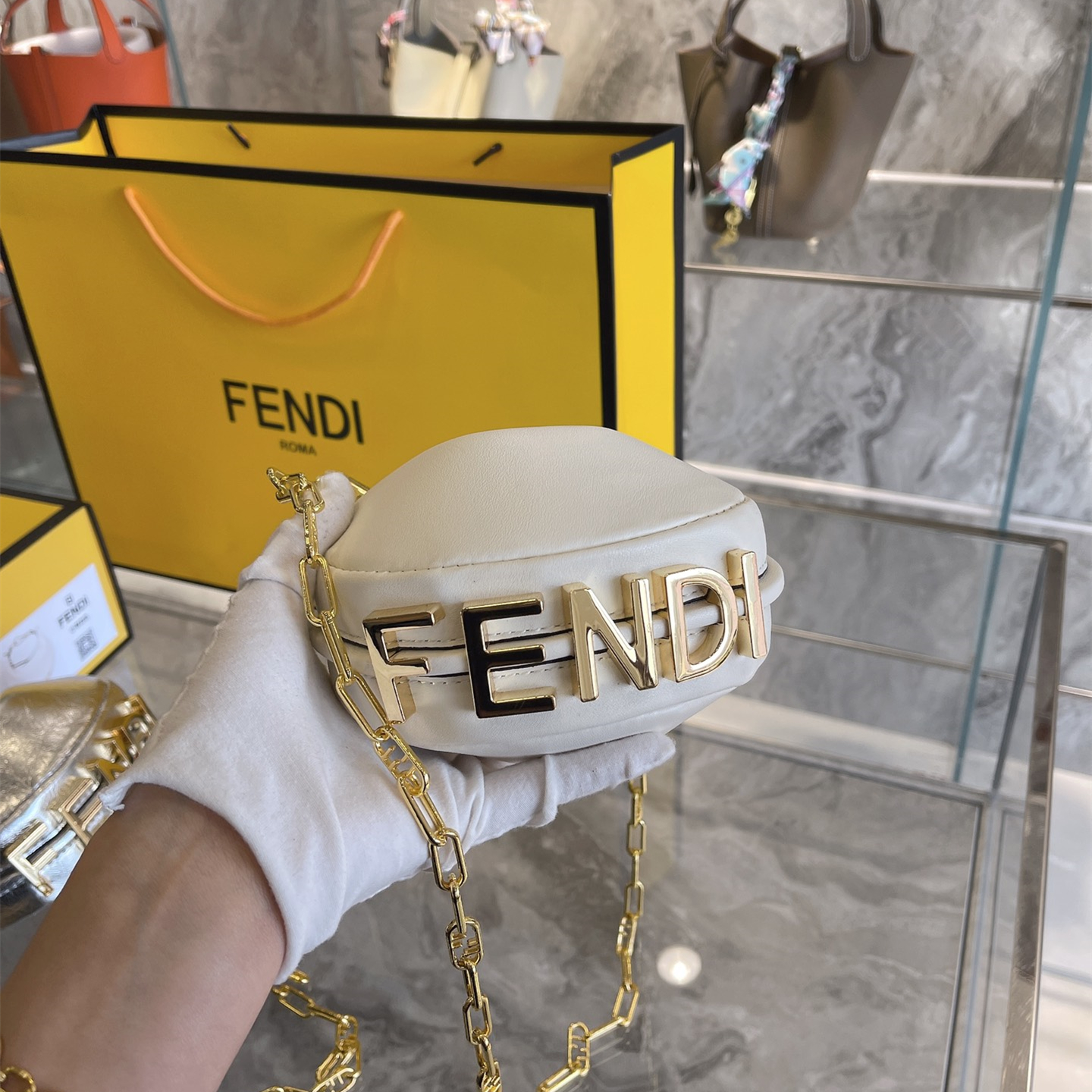 2022 new graphy Bags size:16.5*14* 5cm