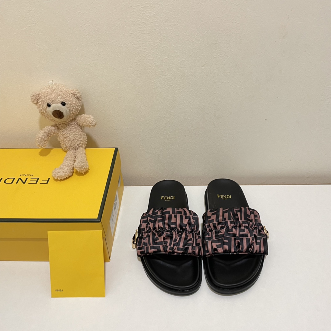 2022 New Sandals Women's Shoes ,Top quality ,Size:EU35-EU40,