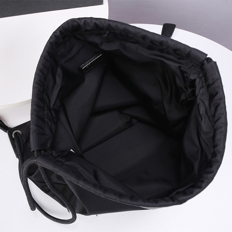 Women's / Men's Schoolbag  Fashion Shoulder bag  Size 42*32*1.5 cm