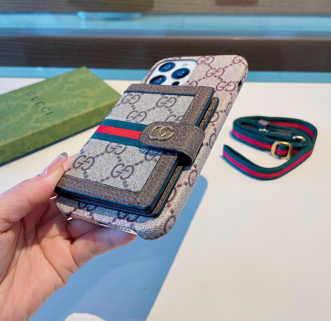 2022 Ophidia New i Phone Case