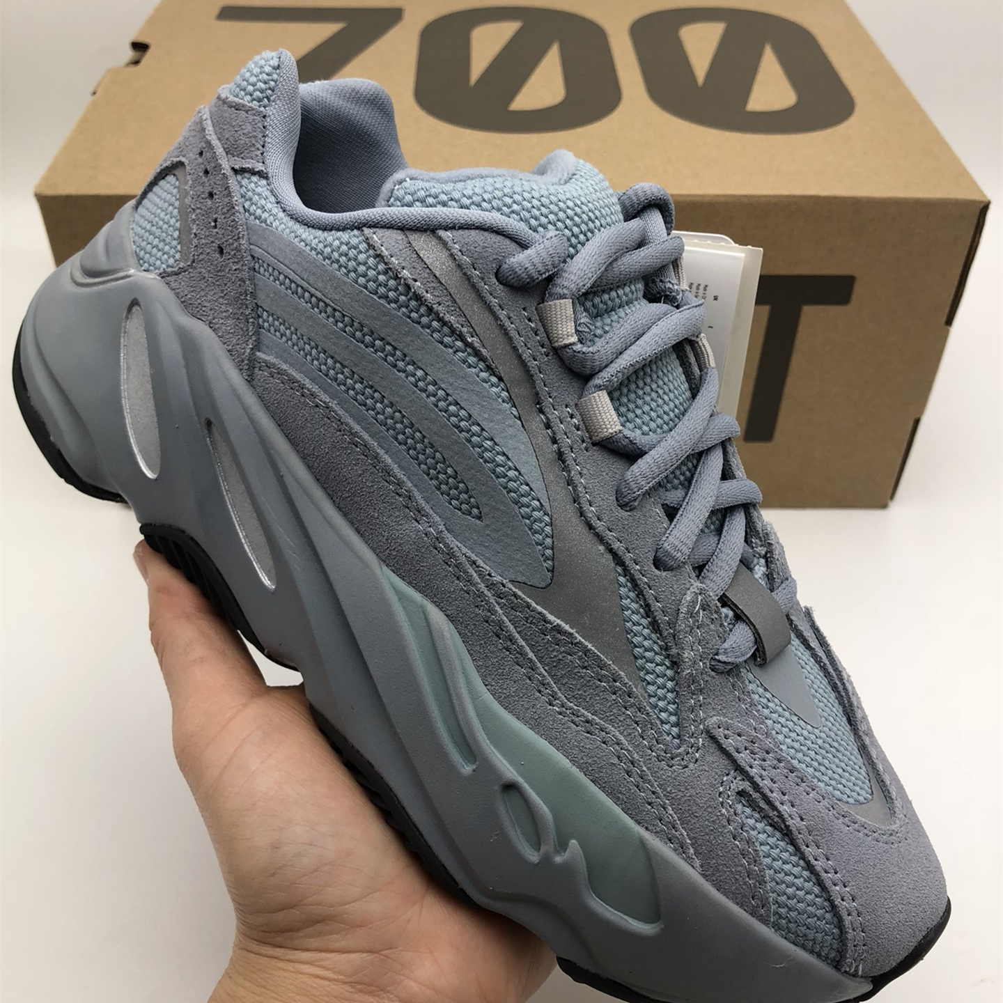 Yeezy Boost 700V2 EU36-EU47 / US3.5-US12