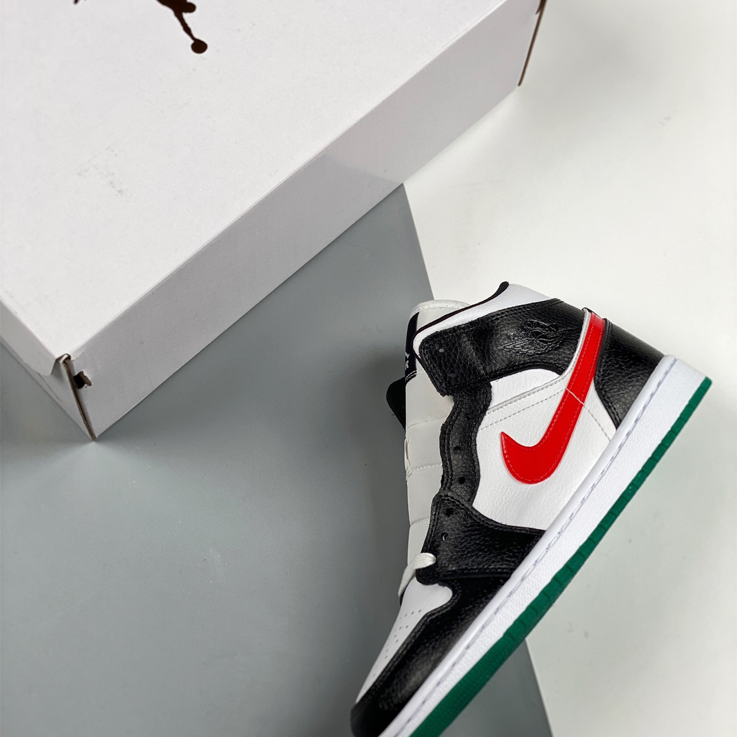 Air Jordan 1 Mid Leisure Board Shoes EU36-EU47.5/ US4-US13