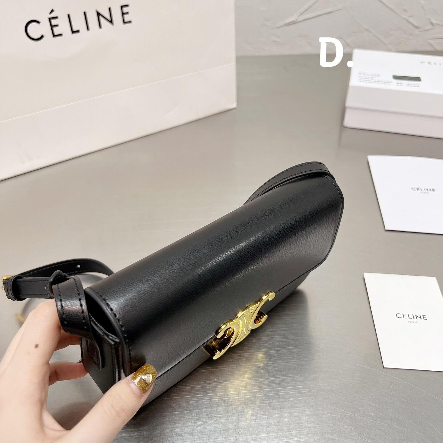 Triomphe Bags Size:21*14cm