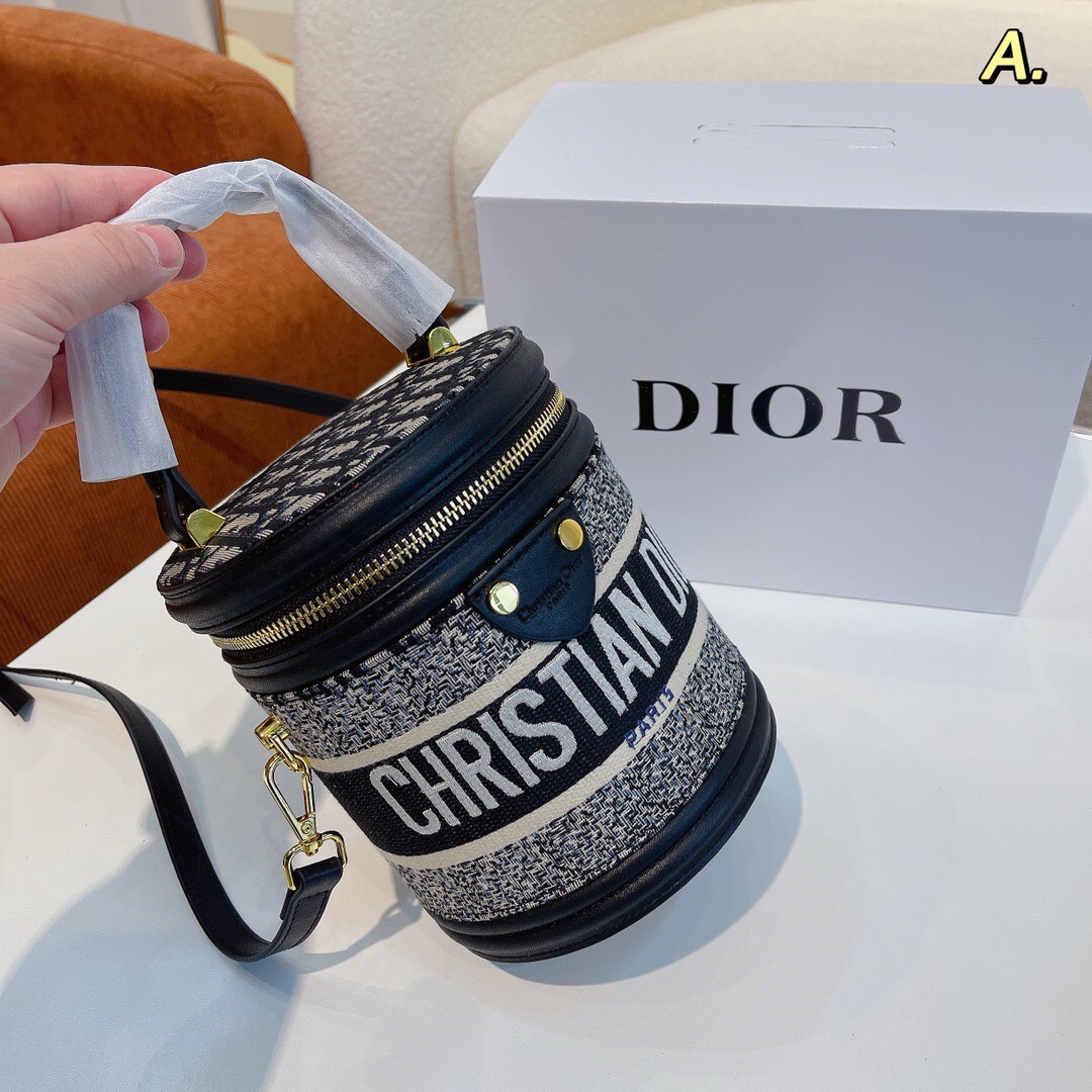 2022 New Bags size:15*14*18cm