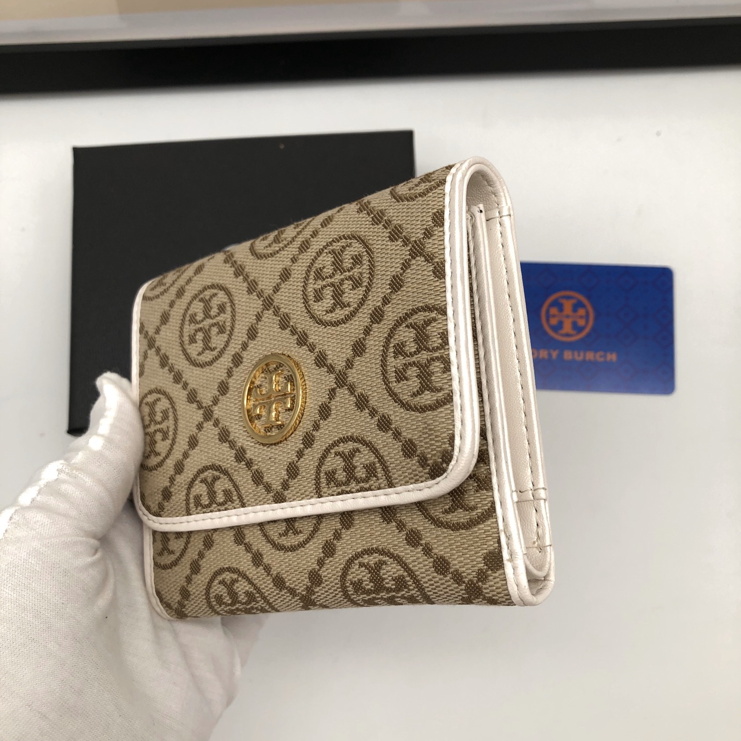 Wallet ,2 Colors, Size:11*10.5*2CM