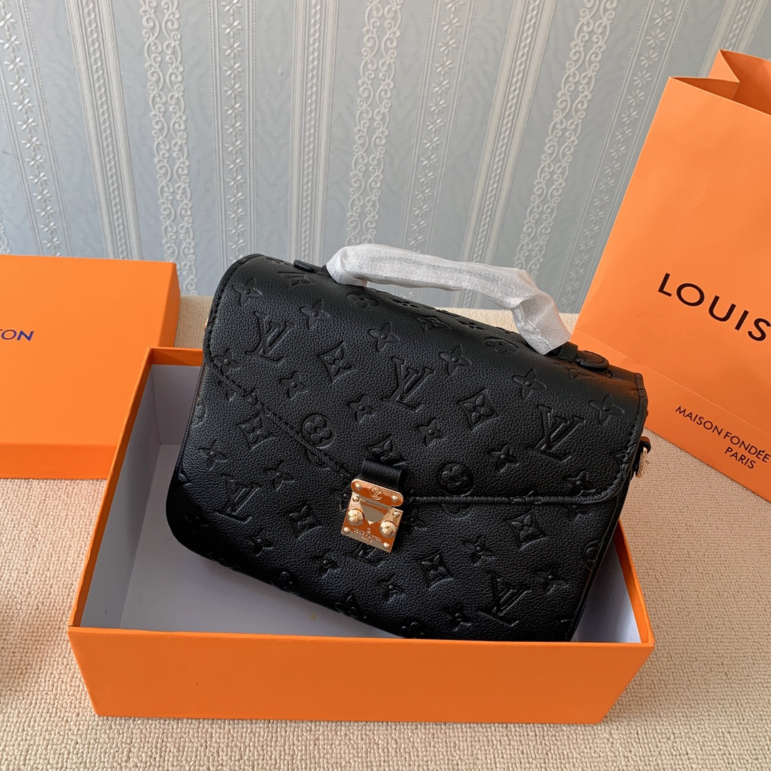 Pochette Metis Size: 25*19CM