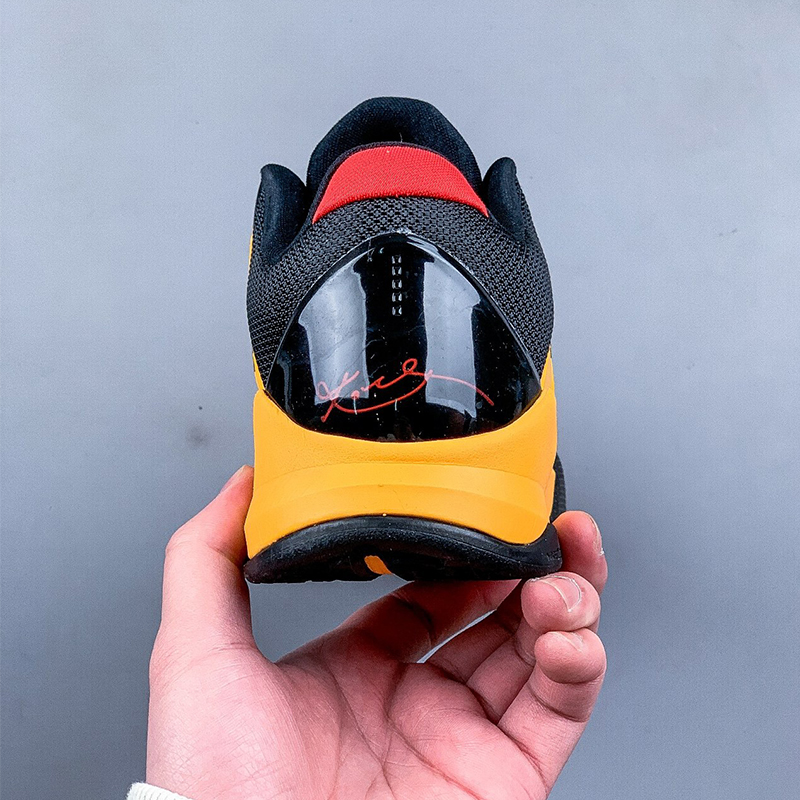 zoom kobe v protro Sport casual shoes Size：EU36-EU46