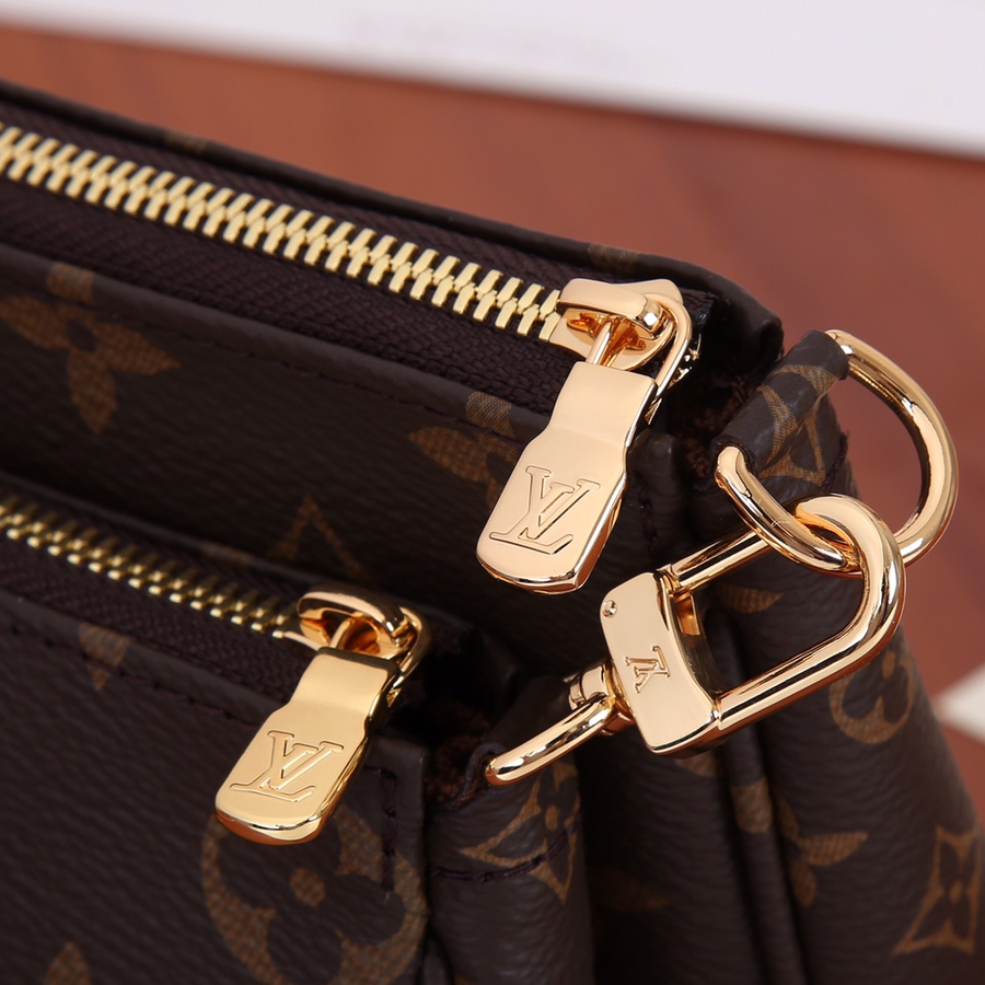 multi pochette accessories