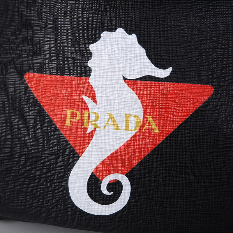 Women's / Men's Schoolbag  Fashion   Backpack  Size 42*32*1.5 cm