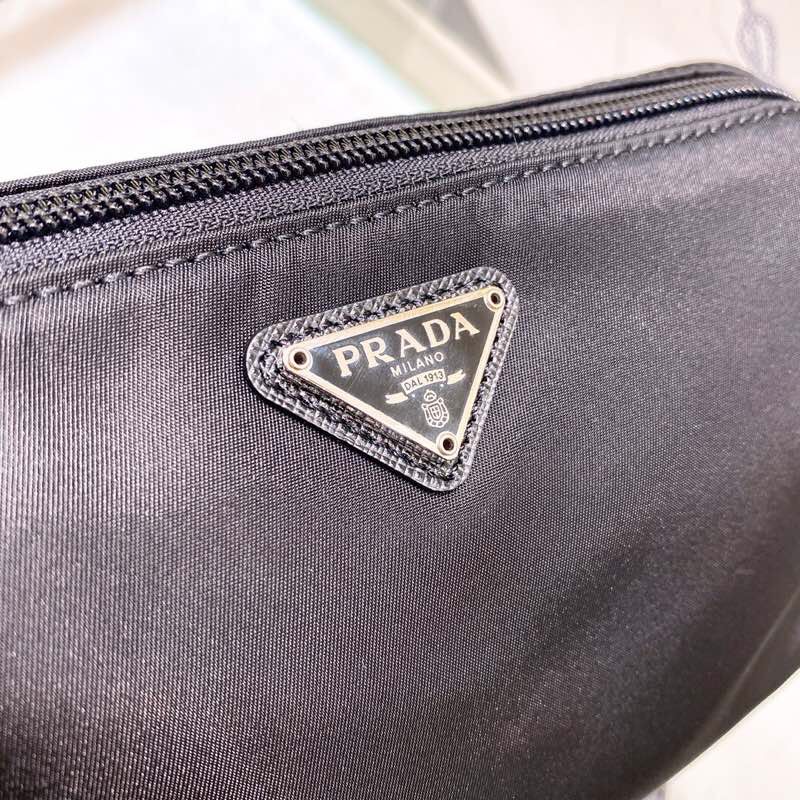 Cosmetic Bag Makeup Bags For Both Men And Women Size 20*11.5*9 cm