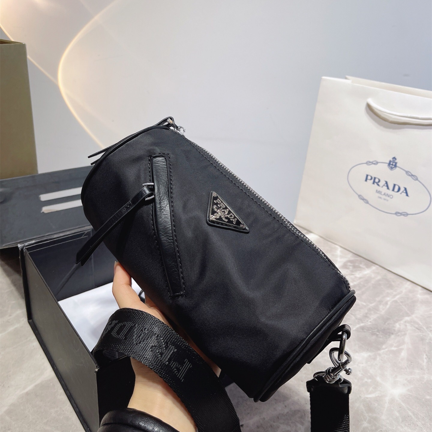 Nylon bags , Size:22*11cm