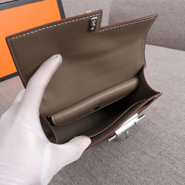 Verrou Bag Size:17*4*14cm ,Top Quality