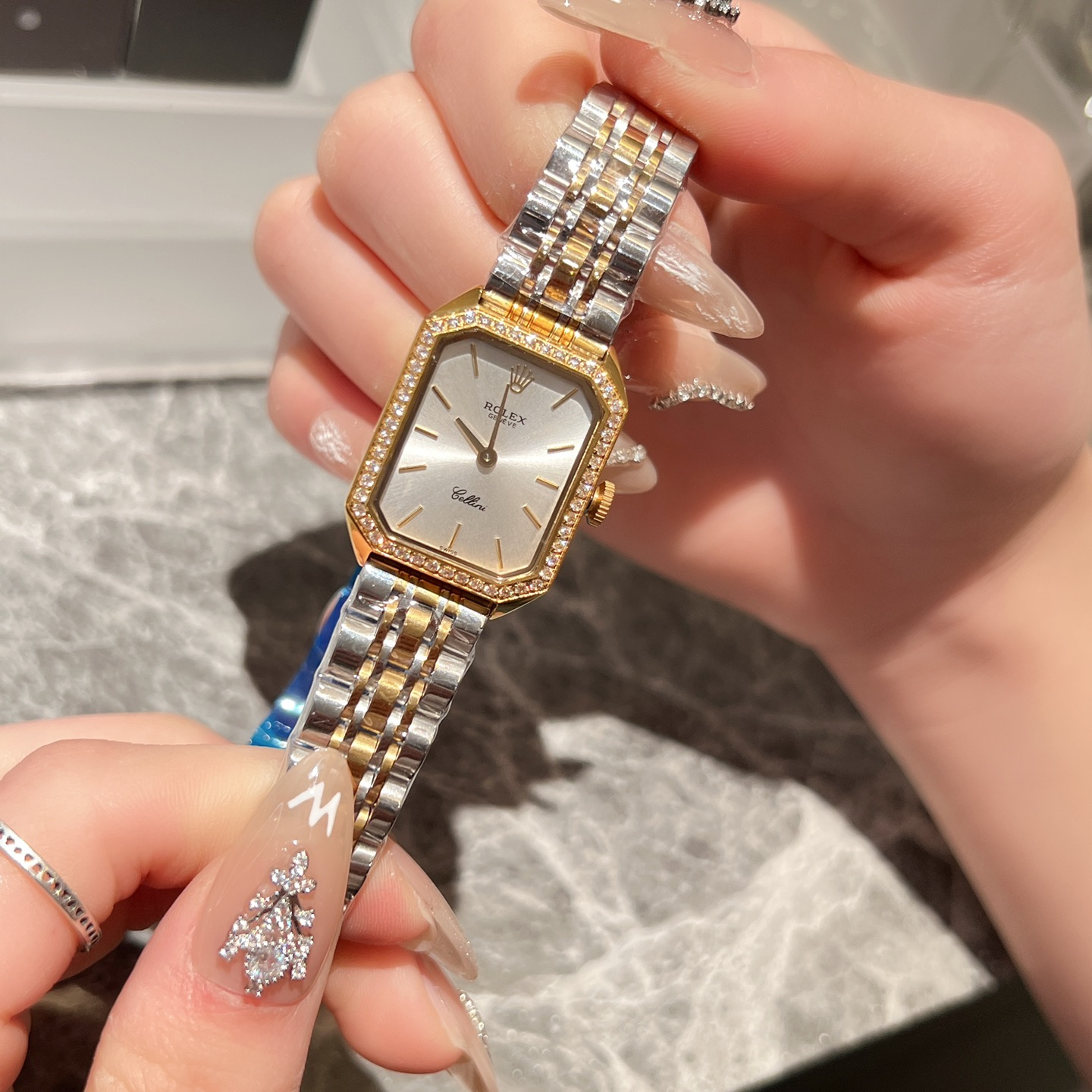 1970’s Women's Watch, Quartz watches SIZE:24MM