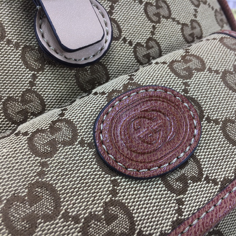 Men's Fashion  Backpack  Casual Shoulder Bag   Size 22.1*25.4*7.9 cm