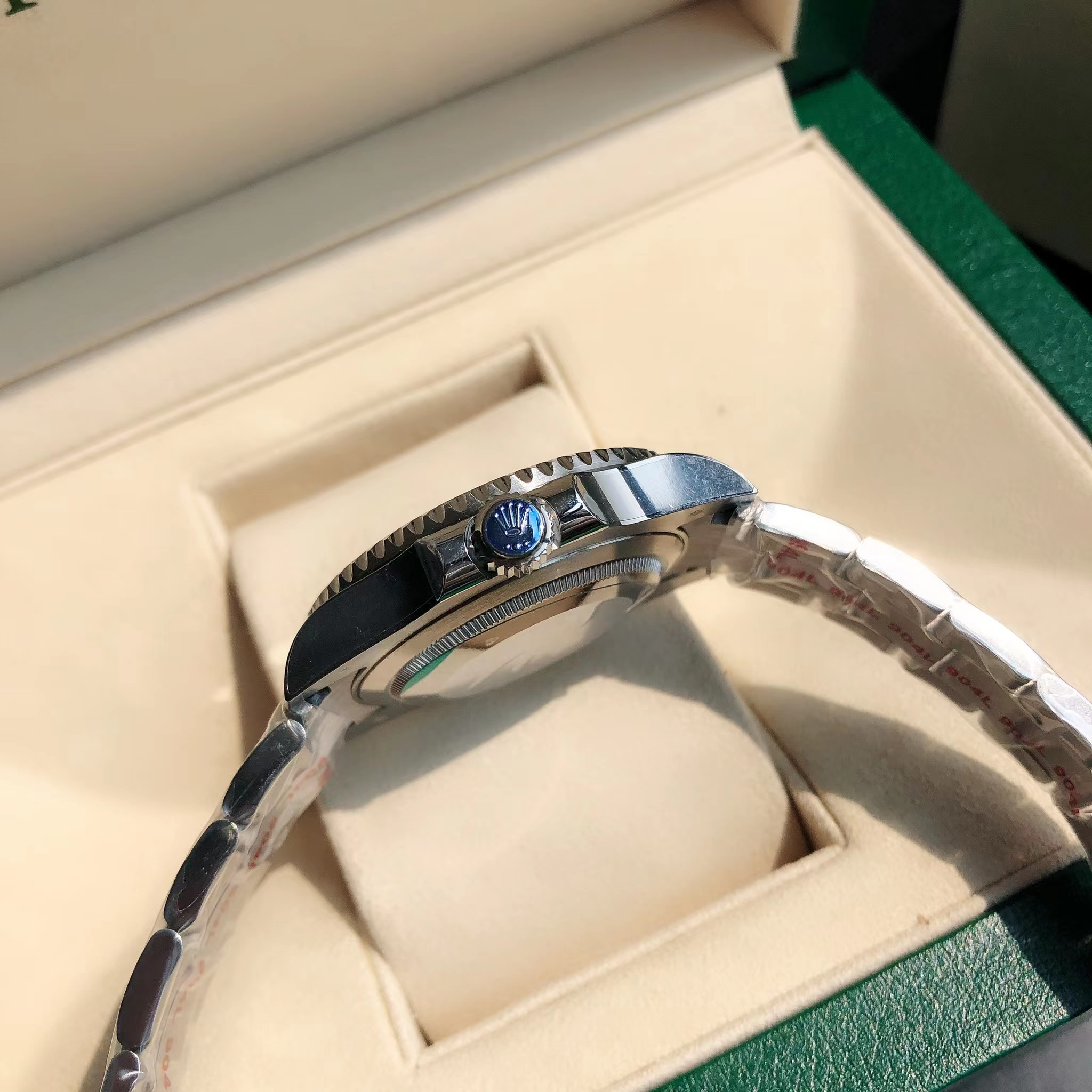 316 Stainless Steel Case With Scratch-resistant Sapphire Crystal Watch