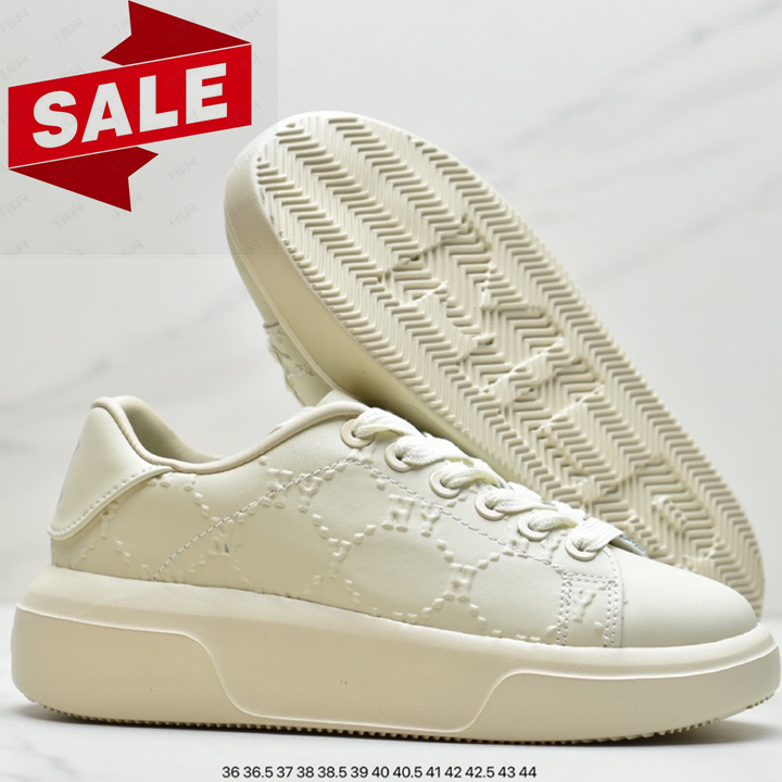 Sports casual board shoes