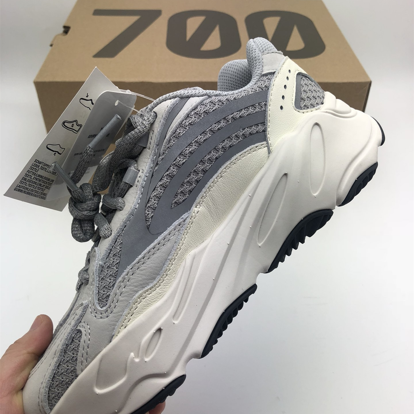 Yeezy Boost 700V2 EU36-EU47 / US3.5-US12