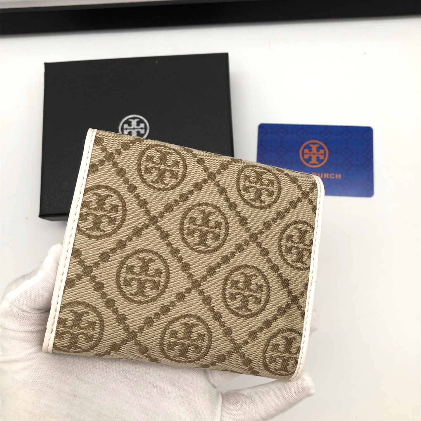 Wallet ,2 Colors, Size:11*10.5*2CM