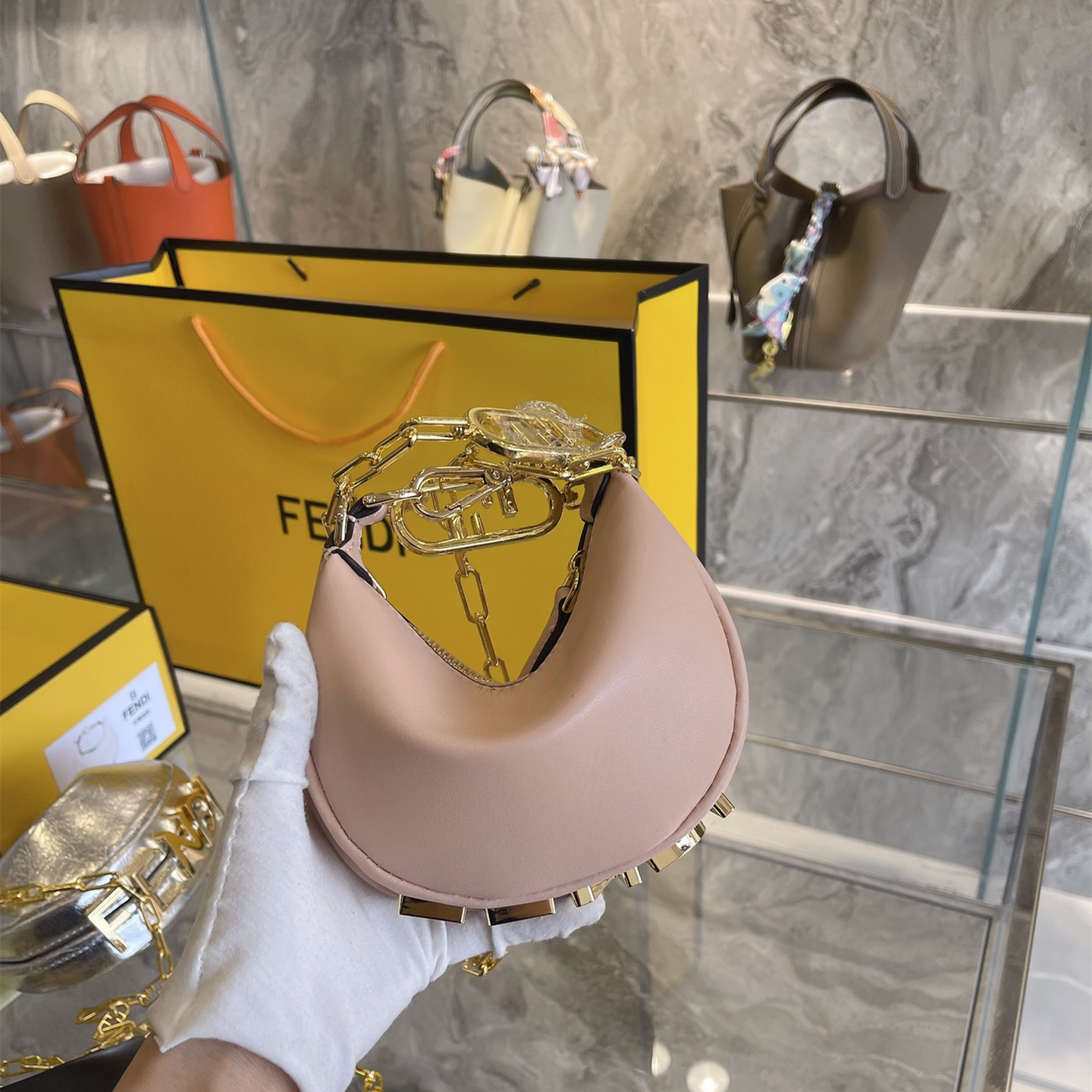 2022 new graphy Bags size:16.5*14* 5cm