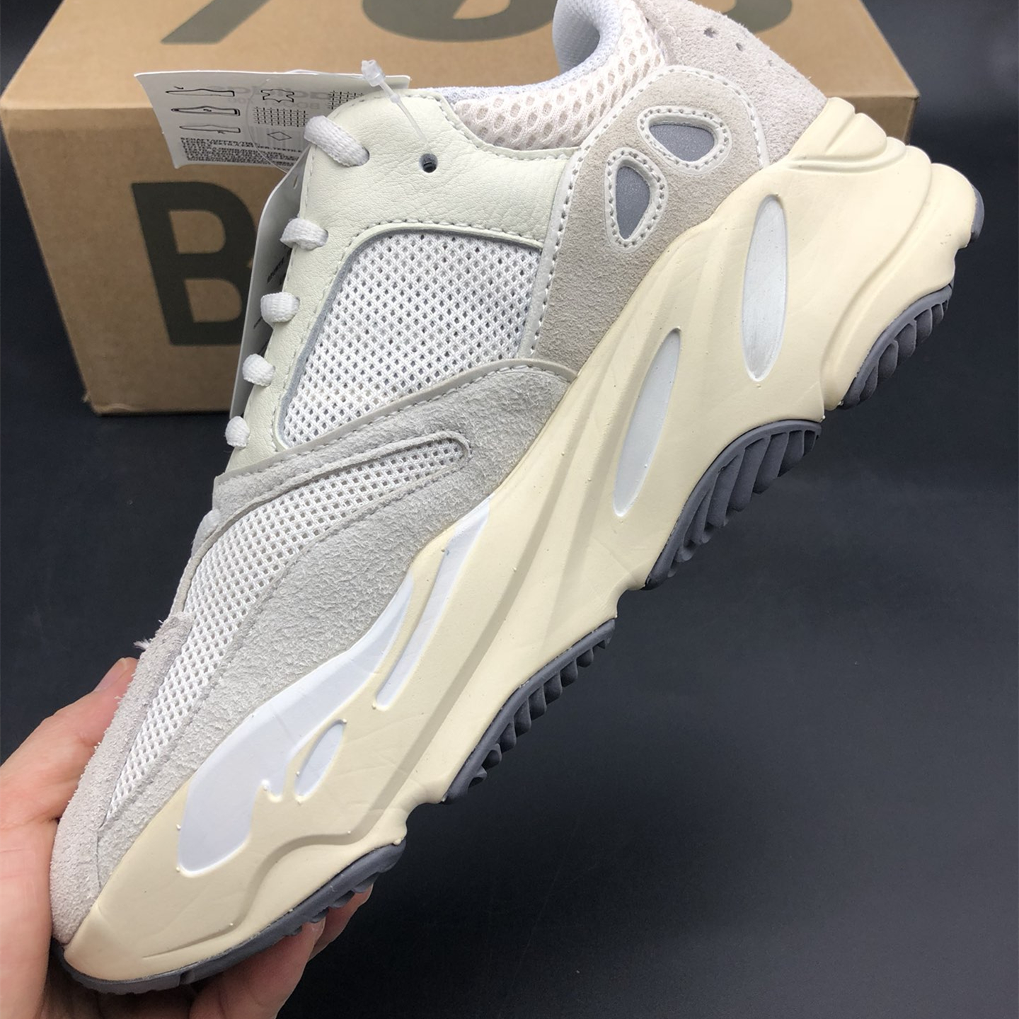 Yeezy Boost 700V1 Reflective Running Shoes 3M EU36-EU47 / US3.5-US12
