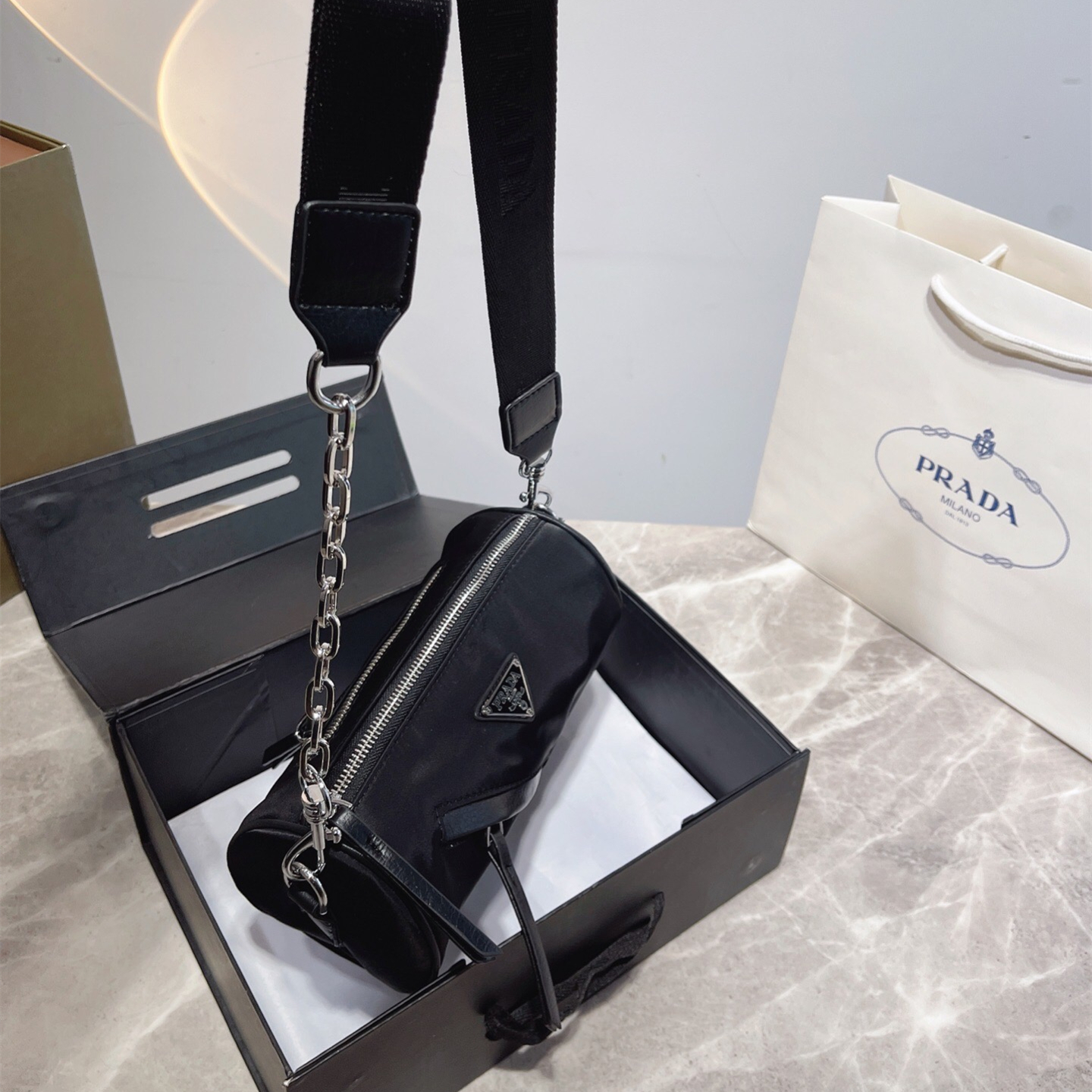 Nylon bags , Size:22*11cm