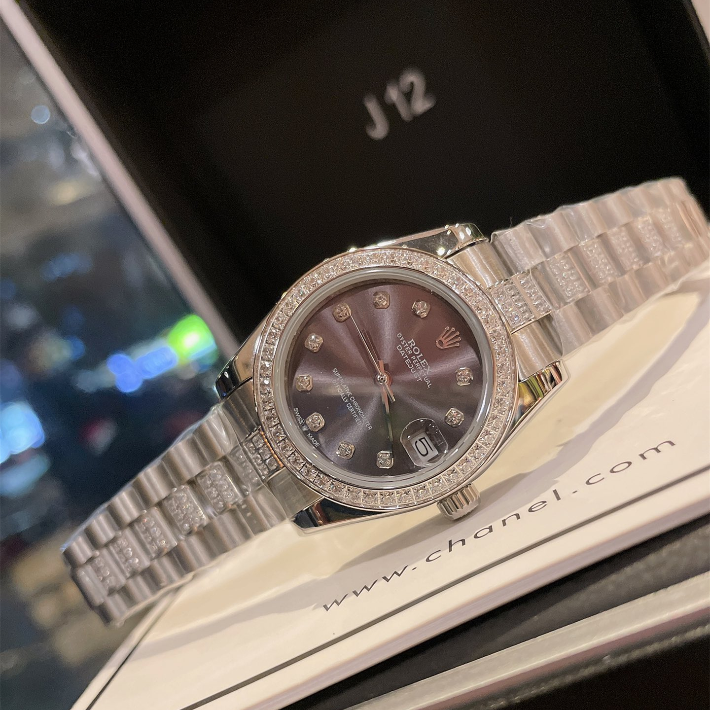 Daybreak Collection Classic Ladies Watch