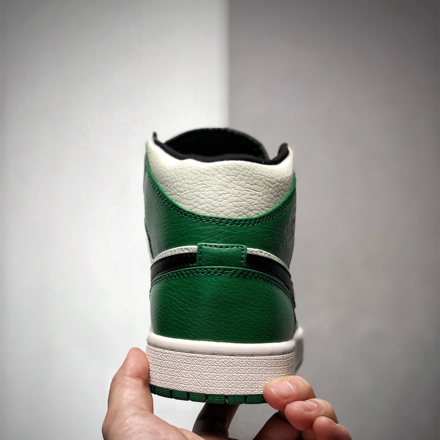 Air Jordan 1 Mid Leisure Board Shoes EU36-EU47.5/ US4-US13