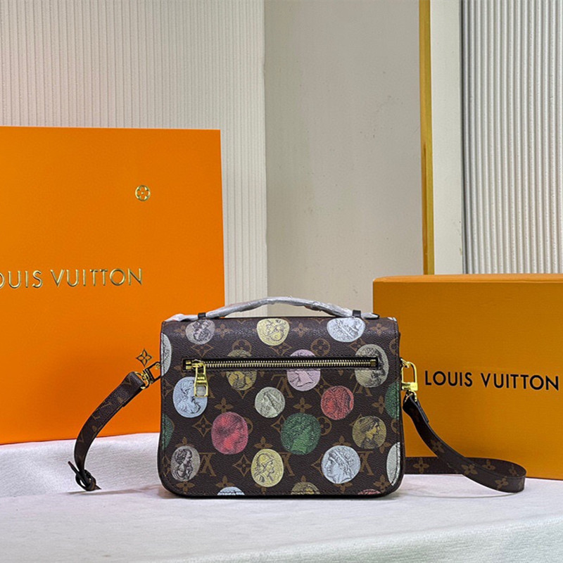 Pochette Métis Letter Carrier's Bag Women‘s Crossbody Bag Size 25*19*7 cm