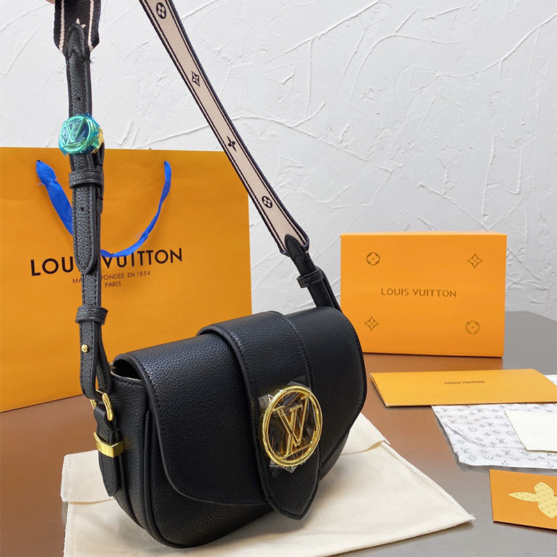 Pont 9 Soft Medium Bag Black Size 25*17.5*8 cm