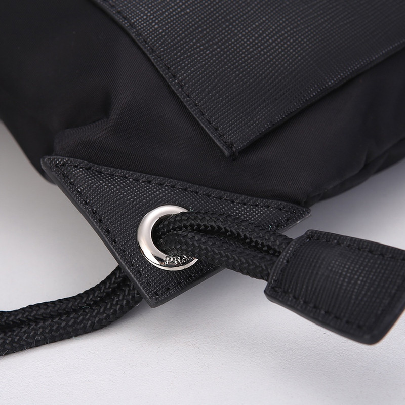 Women's / Men's Schoolbag  Fashion   Backpack  Size 42*32*1.5 cm