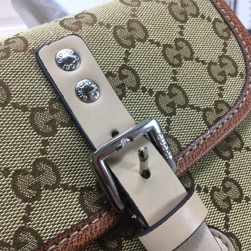 Men's Fashion  Backpack  Casual Shoulder Bag   Size 22.1*25.4*7.9 cm