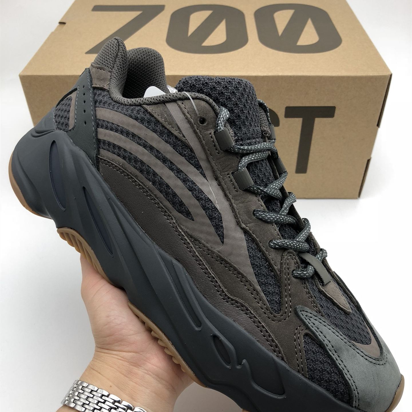 Yeezy Boost 700V2 EU36-EU47 / US3.5-US12