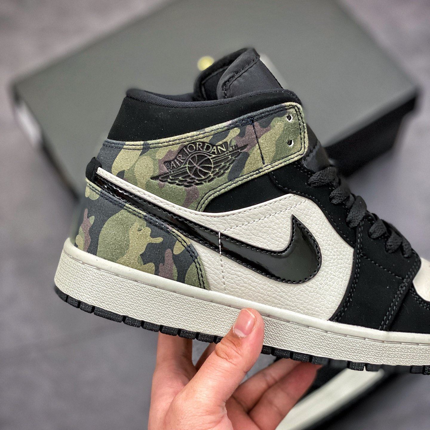 Air Jordan 1 Mid Leisure Board Shoes EU36-EU47.5/ US4-US13