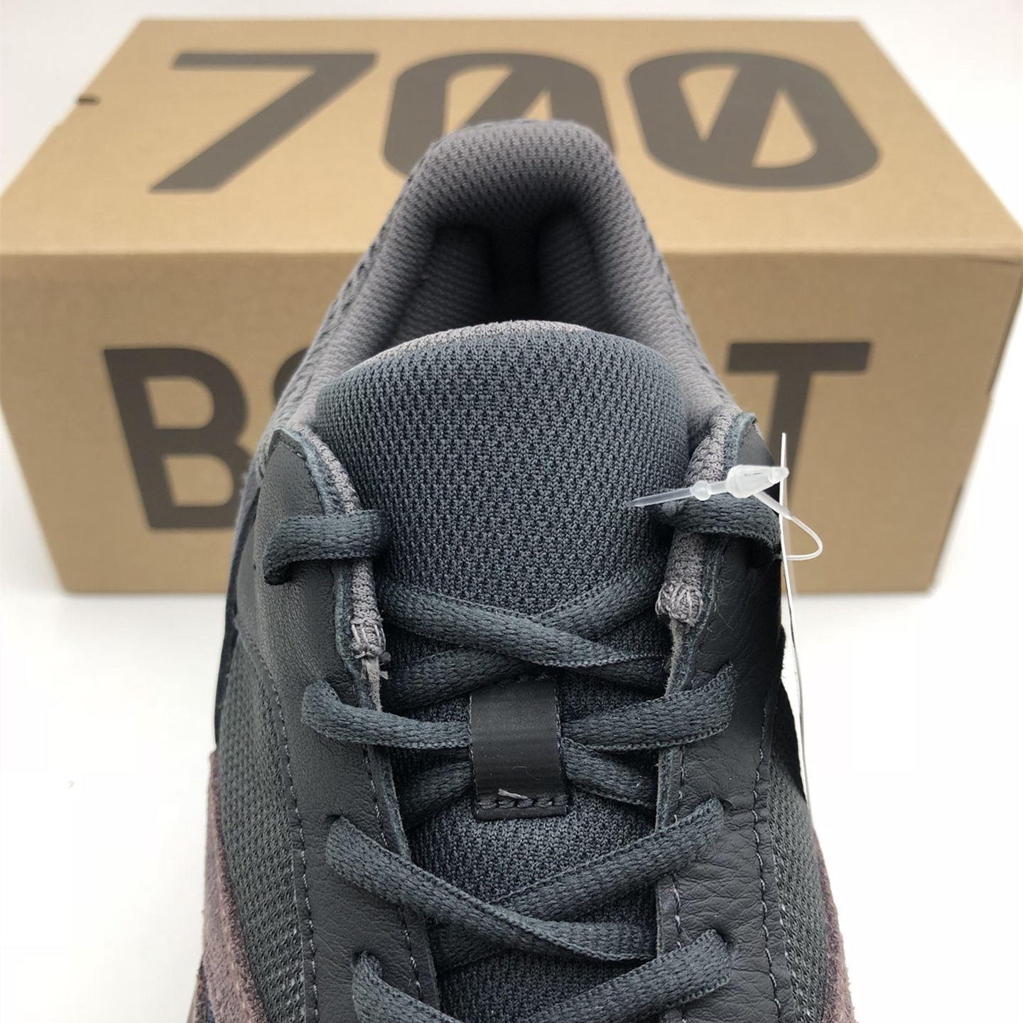 Yeezy Boost 700V1 Reflective Running Shoes 3M EU36-EU47 / US3.5-US12