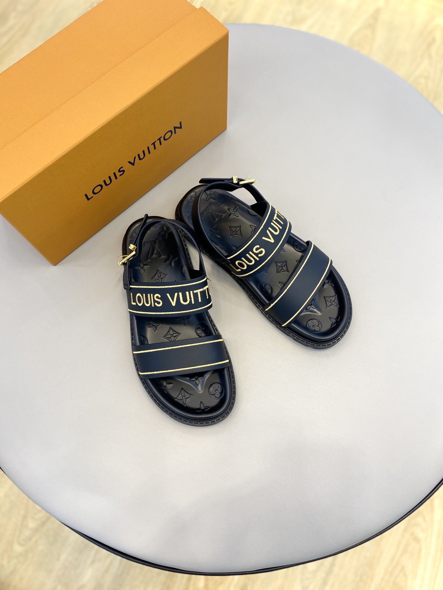 2022 New Men's Sandals Shoes ,Size:EU38-EU45