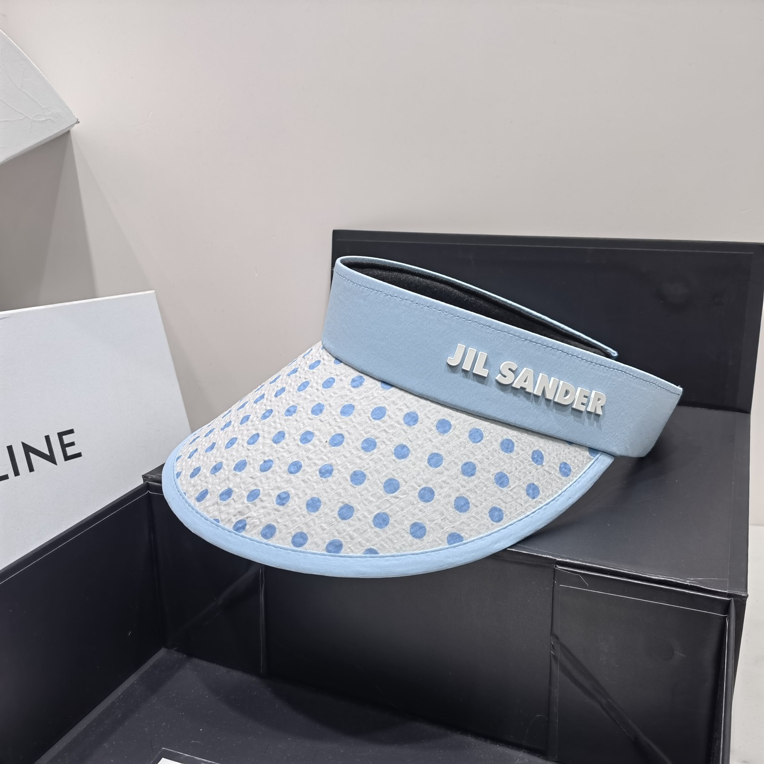 Spring/ Summer Hats & Caps 1:1, 4 colors