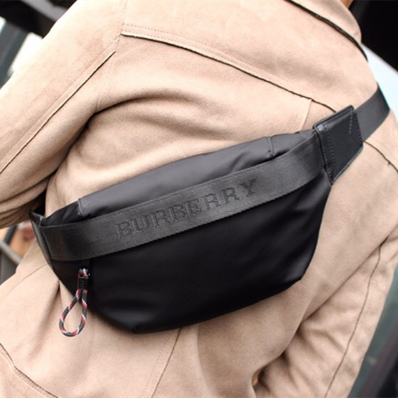 Men's Fanny Pack Chest Bag Fanny Pack Dual-use Style Size 31*7.5*16cm