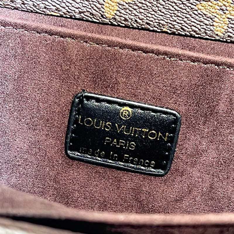 Pochette Métis Letter Carrier's Bag Women‘s Crossbody Bag Size 25*19*7 cm