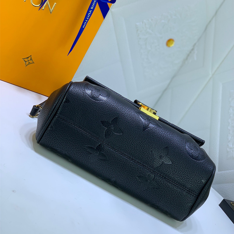 Favorite Handbag Black Size 24*14* 9cm