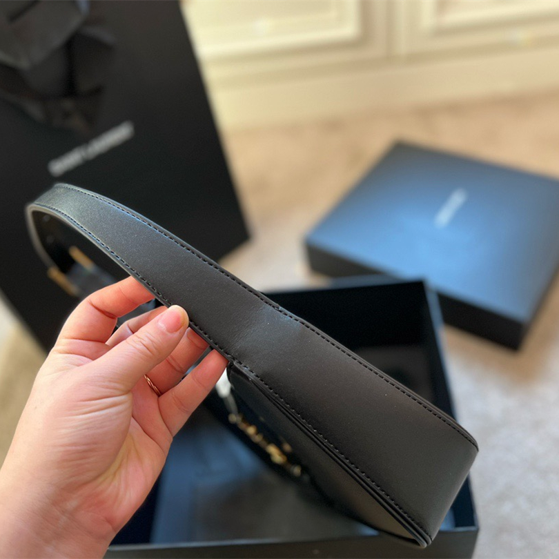 Le 5a7 Size:24×16×6cm