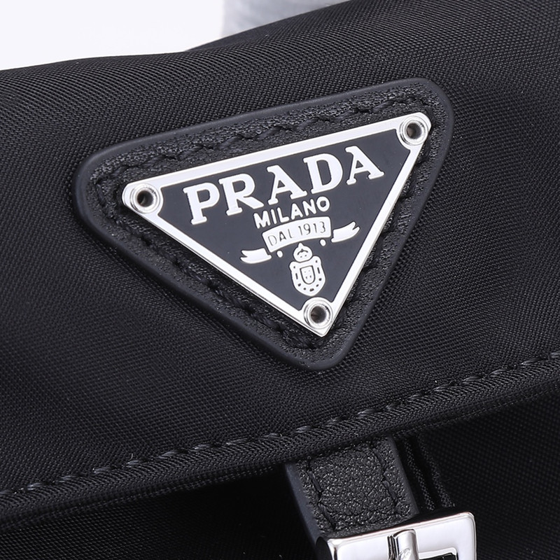 Mini Crossbody Small Backpack Can Be Both Shoulder And Crossbody Size 17*23*8 cm