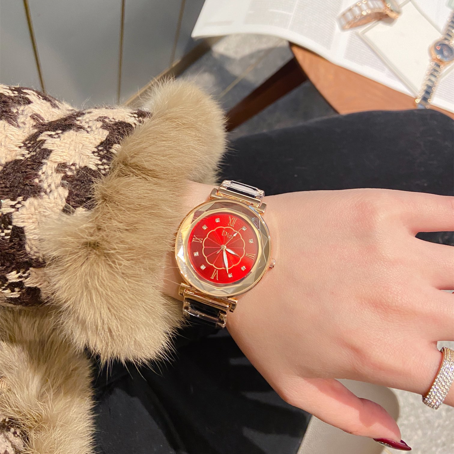 Watch 4 Colors Size:36mm