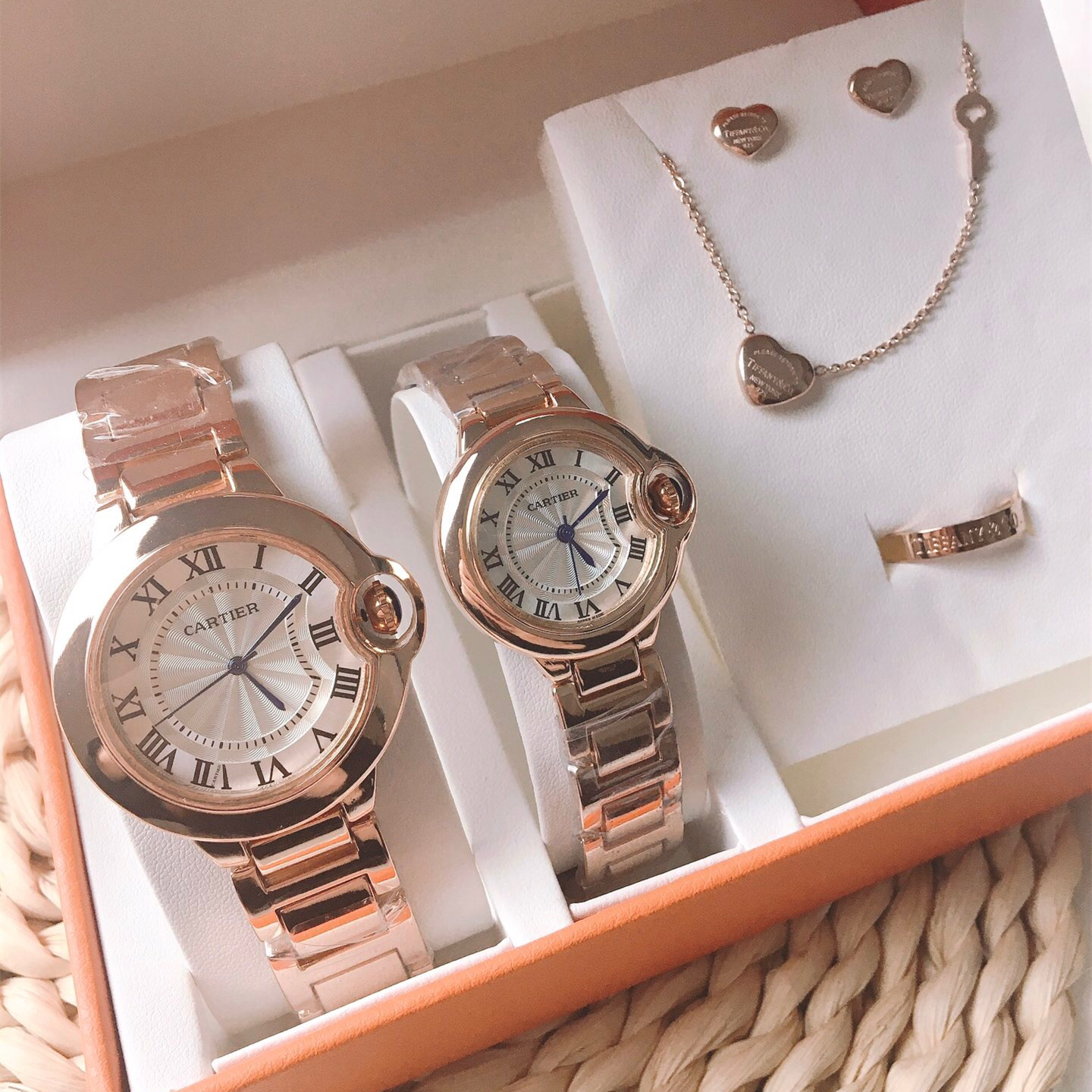 Five-piece Set ,Couple Watch Pair