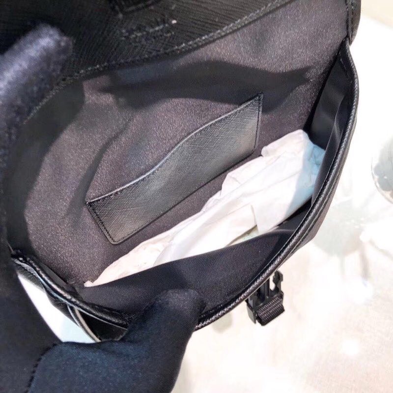 Men's Messenger Bag For Men And Women Bag 2 Colors Size 18*14*3 cm