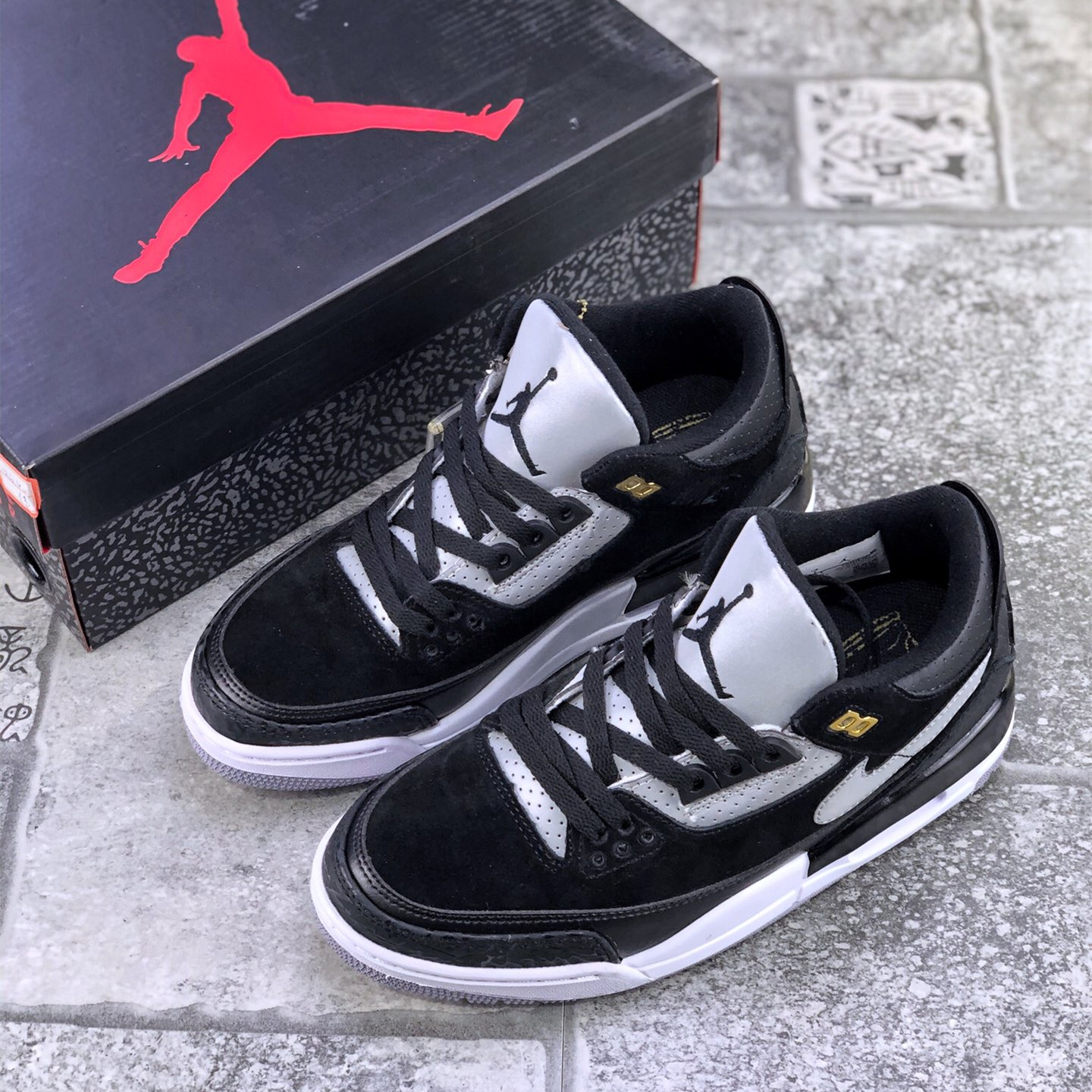 Air Jordan 3 Tinker Black Cement Size:EU36-EU46/US4-US12