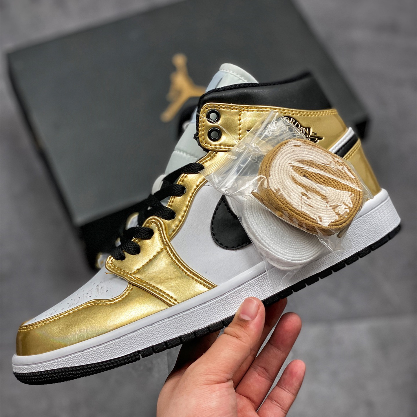 Air Jordan 1 Mid Leisure Board Shoes EU36-EU47.5/ US4-US13